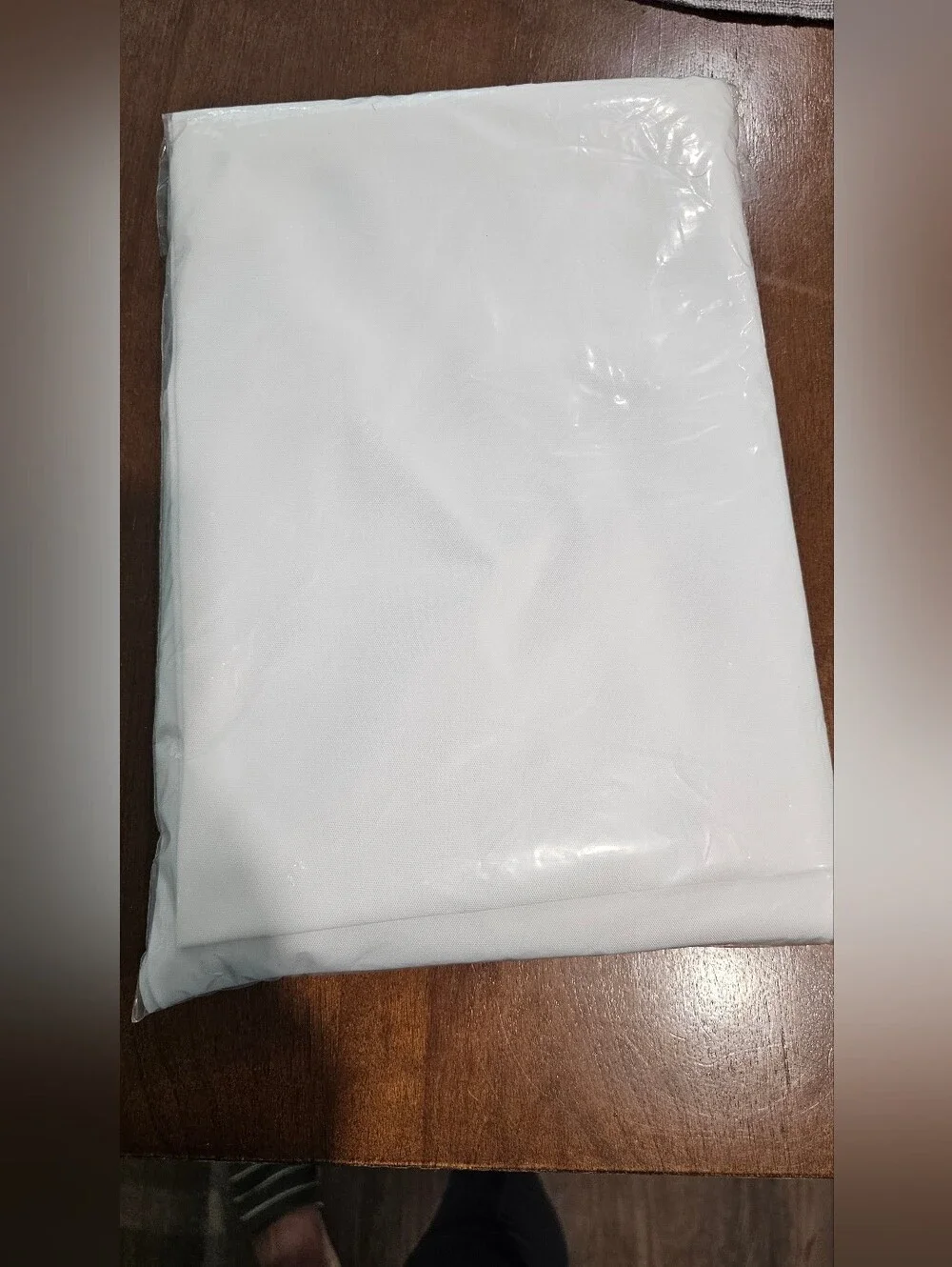 White Round Tablecloth for Home Dining